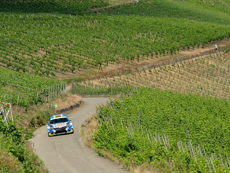 Rallye ADAC Mittelrhein: Titelkampf in der Eifel-Mosel-Region +++ Vierter DRM-Lauf mit Deutschlands Rallye-Elite am 15. und 16. Juni in Föhren bei Trier - Foto: presseportal.de