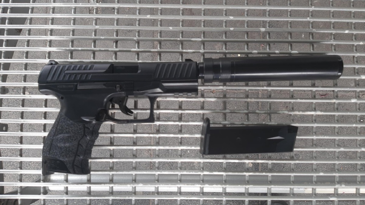 BPOLD-B: Bundespolizei nimmt Mann mit Softairwaffe fest - Foto: presseportal.de