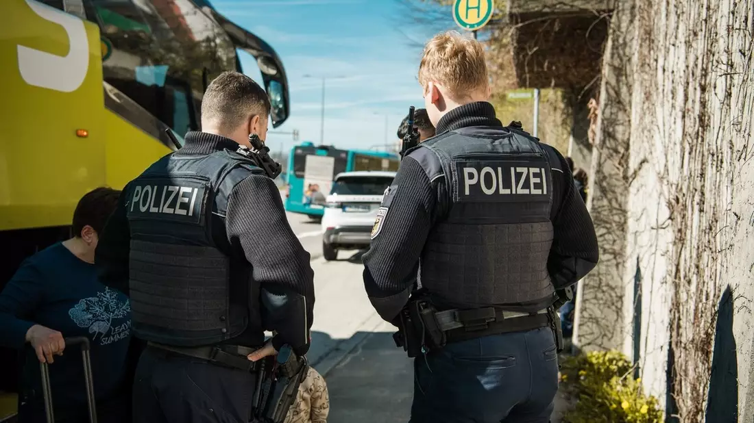 Bundespolizeidirektion München: Ausländerbehörde jahrelang getäuscht/ Bundespolizei überführt Sozialleistungsbetrüger - Bild: presseportal.de