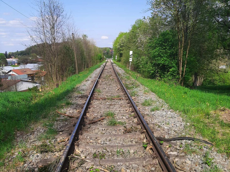 Bundespolizeidirektion München: Bundespolizei warnt vor Gefahren auf Gleisanlagen / Ermittlungen wegen gefährlicher Eingriffe in den Bahnverkehr - Foto: presseportal.de