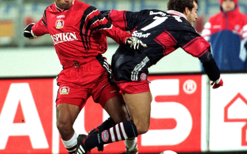 Emerson (l) spielte von 1997 bis 2000 für Bayer Leverkusen. - Foto: Frank Leonhardt/dpa