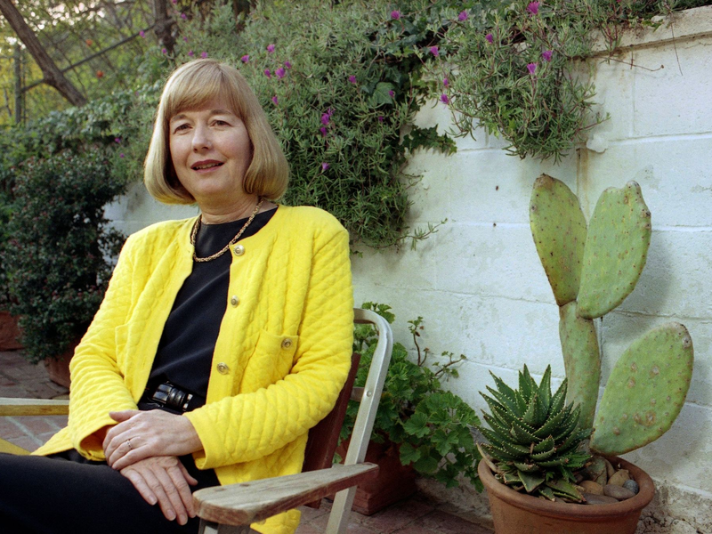Eleanor Coppola sitzt im Januar 1992 in ihrem Haus in Los Angeles. - Foto: Craig Fujii/AP