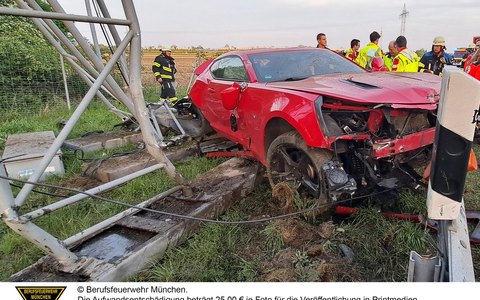 FW-M: Schwerer Verkehrsunfall (Langwied) - Foto: presseportal.de