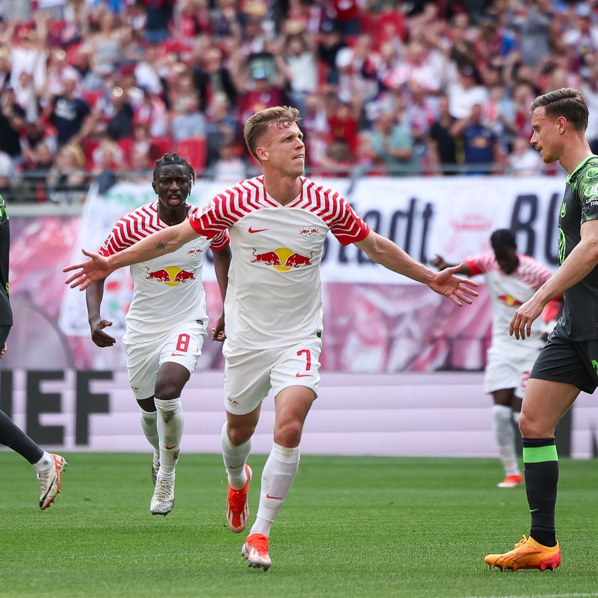 Leipzig-Trainer Marco Rose sah drei Gegentore in der Anfangsphase. - Foto: Jan Woitas/dpa