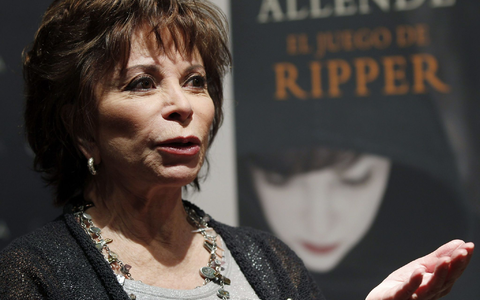 Die chilenische Schriftstellerin Isabel Allende. - Foto: Sergio Barrenechea/EFE/dpa