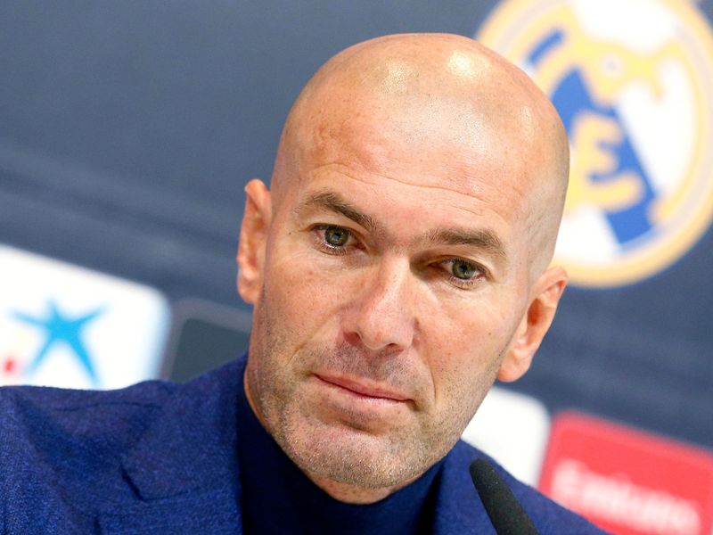 Der FC Bayern soll Kontakt zu Zinédine Zidane aufgenommen haben. - Foto: Gtres/gtres/dpa