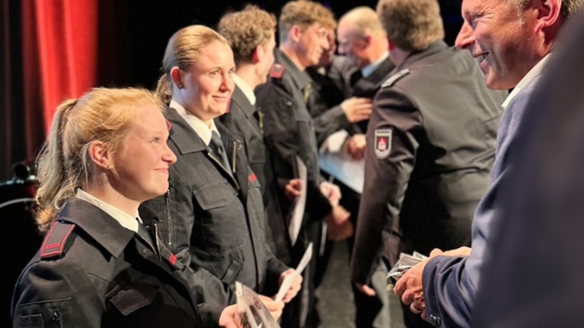 FW-DT: Jahreshauptversammlung der Feuerwehr Detmold - Berichtsjahr 2023 - Foto: presseportal.de