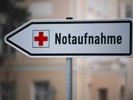 Im Fall der Fälle sollte sofort die Notaufnahme aufgesucht werden. - Foto: Jan Woitas/dpa