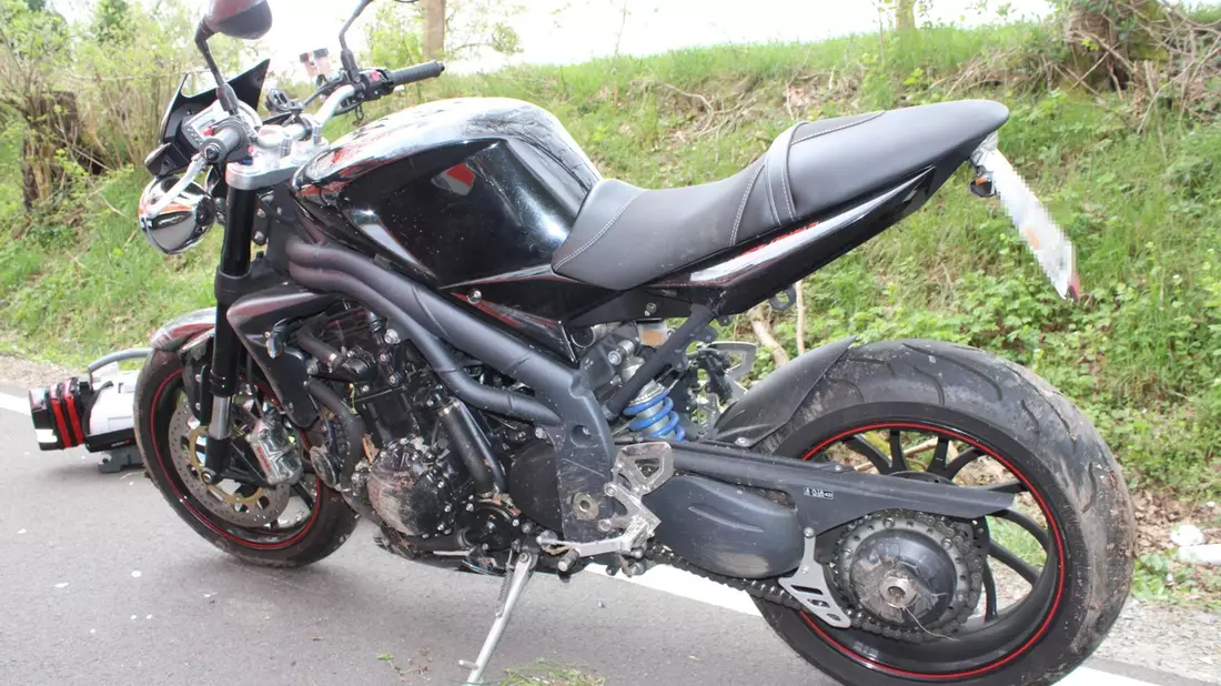 POL-RBK: Kürten - Motorradfahrer stürzt und wird schwer verletzt in Krankenhaus gebracht - Bild: presseportal.de