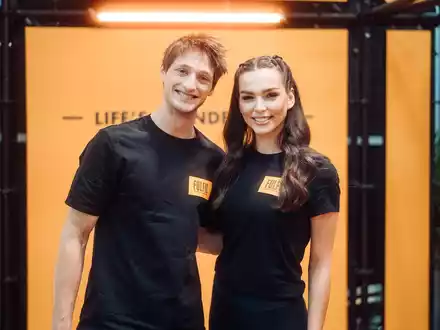Erfolgreicher Launch des Vitamin- und Proteinriegels FULFIL auf der FIBO in Köln - Foto: presseportal.de