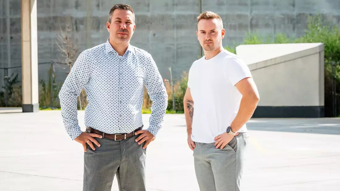Weiterbildung neu gedacht: Julian Mehlig und Josef Zauner von Digital Blocks verraten, wie Handwerksbetriebe ihre Mitarbeiter mit maximaler Effizienz beschulen - Bild: presseportal.de