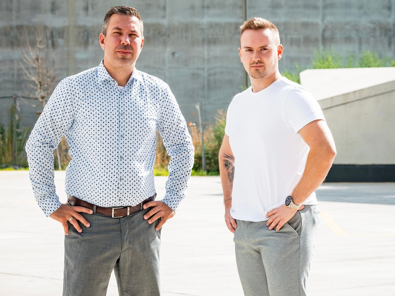 Weiterbildung neu gedacht: Julian Mehlig und Josef Zauner von Digital Blocks verraten, wie Handwerksbetriebe ihre Mitarbeiter mit maximaler Effizienz beschulen - Foto: presseportal.de