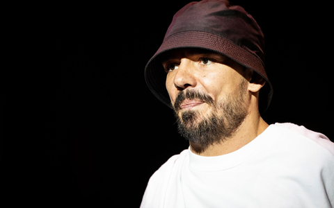 «Man wollte genau das Haus angreifen»: Rapper Capital Bra. - Foto: Alexander Prautzsch/dpa
