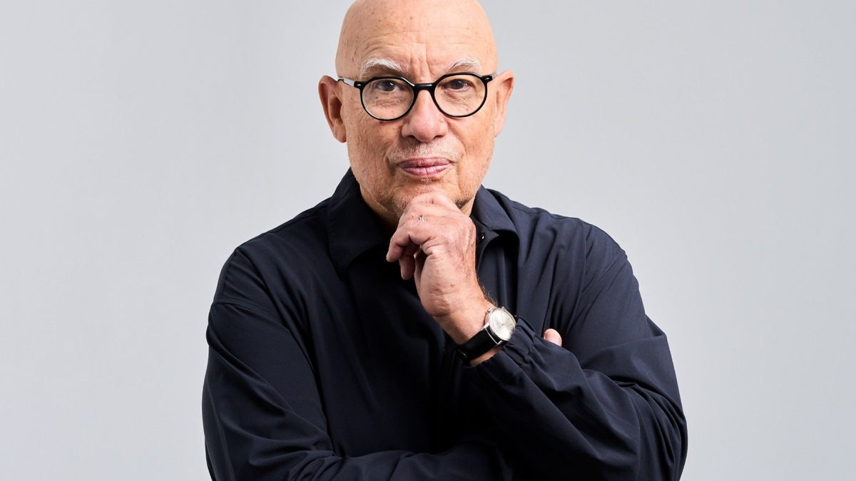 Chefdirigent Dennis Russell Davies und MDR verlängern Zusammenarbeit bis 2027 - Foto: presseportal.de