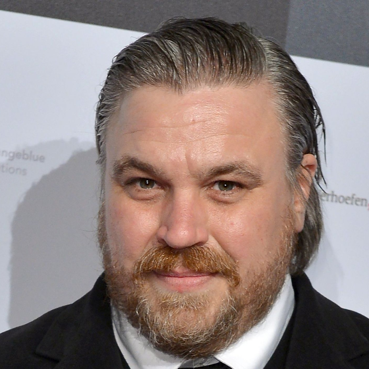 Schauspieler Aljoscha Stadelmann ist im Sommer in Bad Hersfeld zu sehen. - Foto: Britta Pedersen/dpa