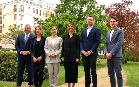 Jungakademiker erhalten Wissenschaftspreis - Foto: presseportal.de