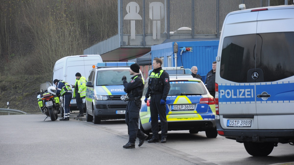 HZA-KR: Krefelder Zollbeamter wird 