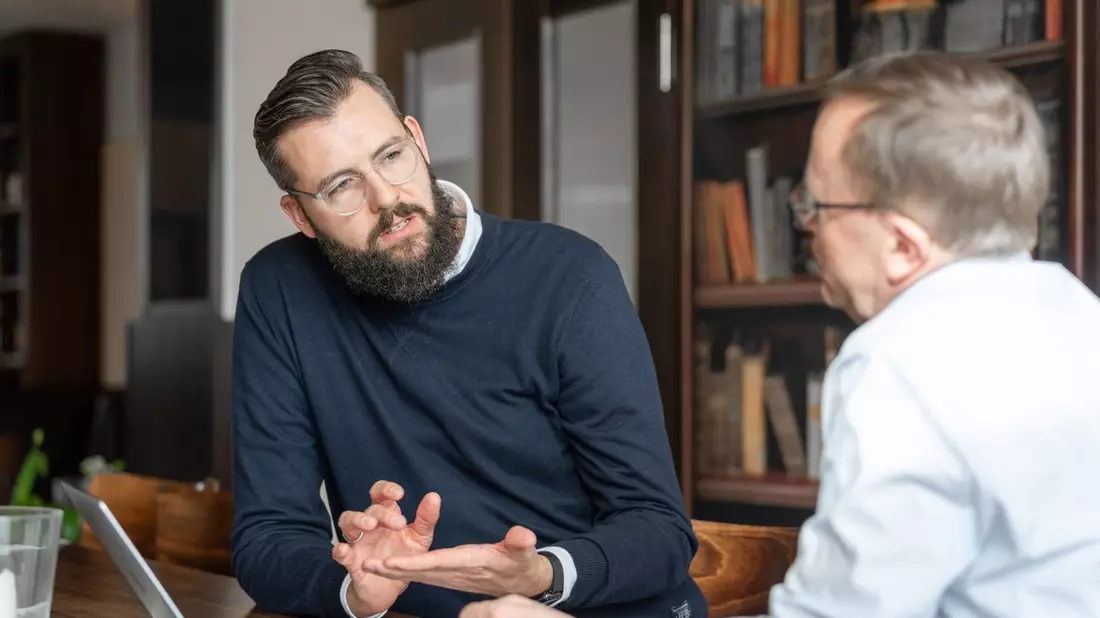 Experte warnt vor Social-Recruiting: Eine kritische Analyse von Thomas Philipzig für die Logistik- und Produktionsbranche - Bild: presseportal.de