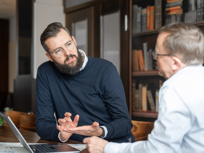 Experte warnt vor Social-Recruiting: Eine kritische Analyse von Thomas Philipzig für die Logistik- und Produktionsbranche - Foto: presseportal.de