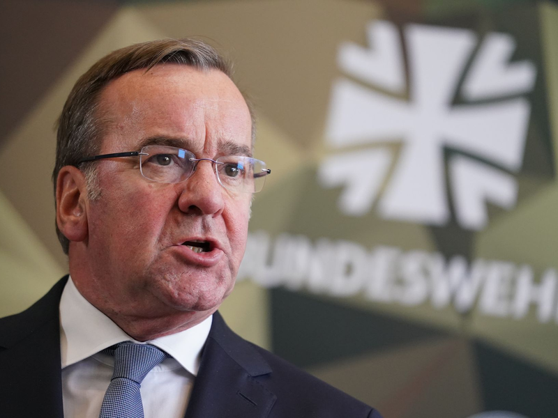 Bundesverteidigungsminister Boris Pistorius (SPD) mahnt an: «Wir müssen resilient werden, gesamtstaatlich und gesamtgesellschaftlich.» - Foto: Marcus Brandt/dpa