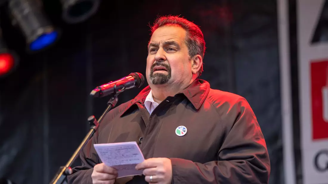 Die Passage im CDU-Grundsatzprogramm sei «ein weiterer Versuch der Christlich Demokratischen Union in trüben Gewässern zu fischen, um Muslime zu stigmatisieren», sagt der Zentralrats-Vorsitzende Aiman Mazyek. - Bild: Thomas Banneyer/dpa