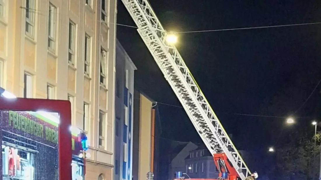 FW Bremerhaven: Kellerbrand im Wohngebäude - Bild: presseportal.de
