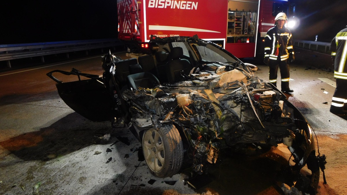 POL-HK: Bispingen: Schwerer Unfall auf der Autobahn bei Bispingen (Foto anbei) - Foto: presseportal.de