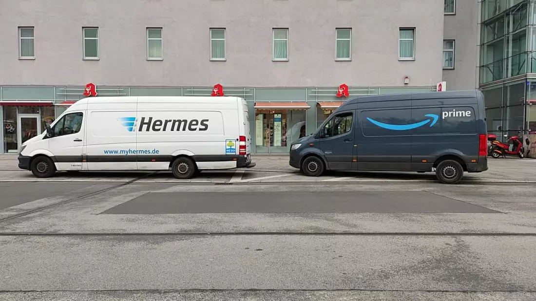 Transporter von Hermes und Amazon Prime (Archiv) - Bild: über dts Nachrichtenagentur