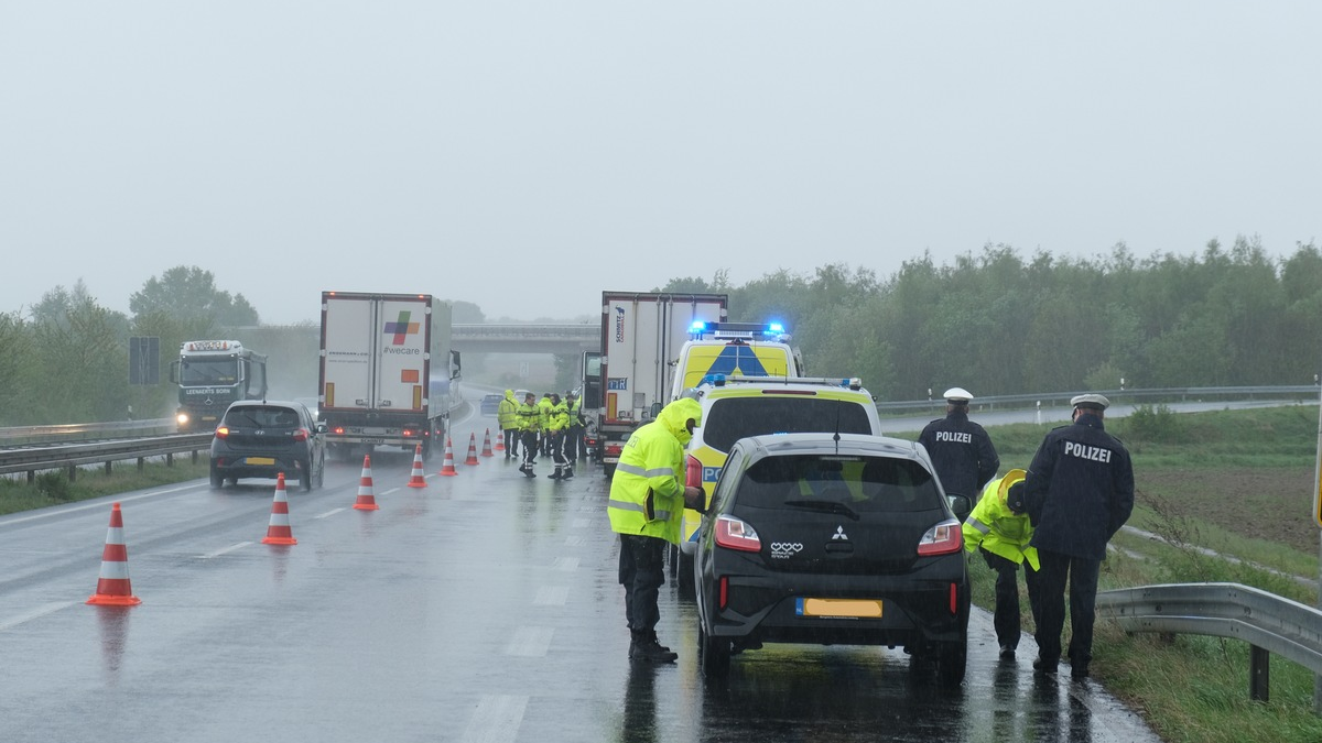 POL-HS: Grenzüberschreitende Schwerpunktkontrollen der Polizei in drei Ländern. - Foto: presseportal.de