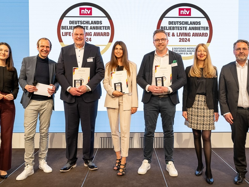 Fischer Future Heat vom Deutschen Institut für Service-Qualität prämiert / Life & Living Award: höchste Kundenzufriedenheit im Bereich Elektrokamine - Foto: presseportal.de