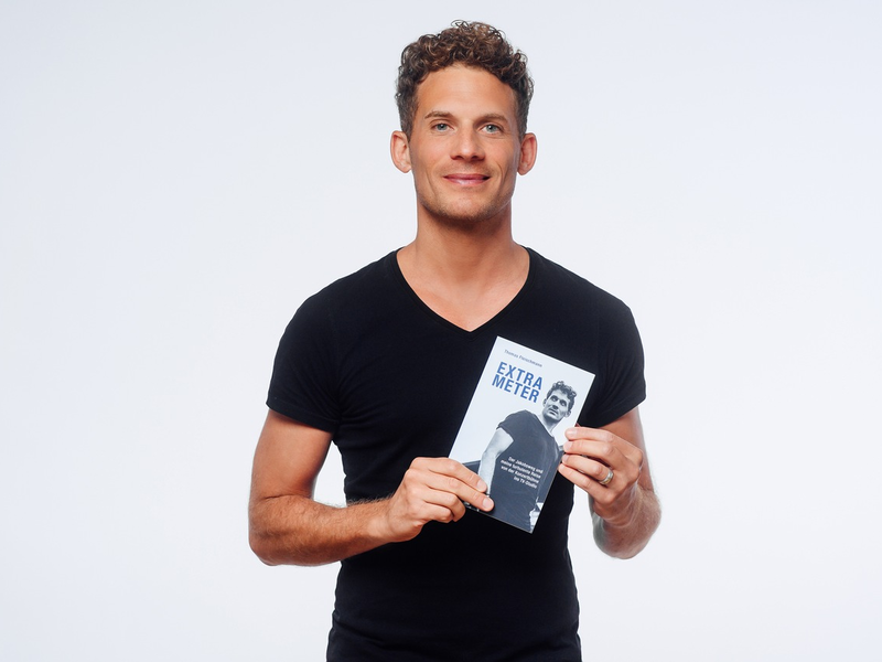 EXTRAMETER: Sky Moderator Thomas Fleischmann präsentiert sein erstes Buch - Foto: presseportal.de