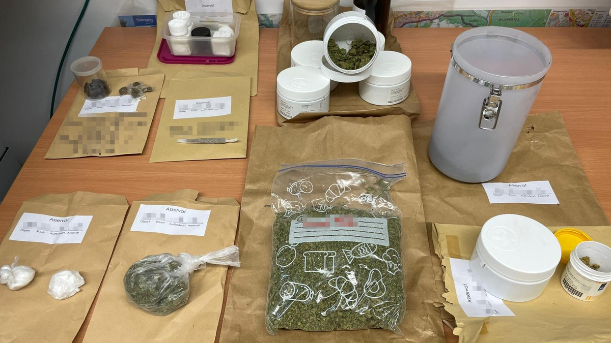 POL-W: SG - Gemeinsame Presseerklärung von Staatsanwaltschaft und Polizei Wuppertal - Durchsuchungsbeschlüsse in Solingen vollstreckt - Foto: presseportal.de