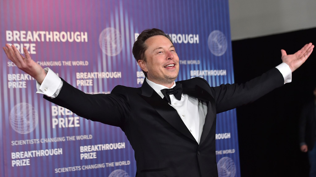 Nach dem Plan von 2018 konnte Elon Musk in zwölf Schritten Aktienoptionen mit einem maximalen Wert von damals bis zu 55,8 Milliarden Dollar bekommen. - Foto: Jordan Strauss/Invision/AP/dpa