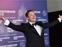 Nach dem Plan von 2018 konnte Elon Musk in zwölf Schritten Aktienoptionen mit einem maximalen Wert von damals bis zu 55,8 Milliarden Dollar bekommen. - Foto: Jordan Strauss/Invision/AP/dpa