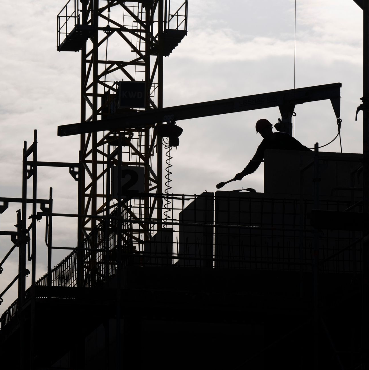 Die Baubranche steckt in der Krise (Archivbild) - Foto: Monika Skolimowska/dpa