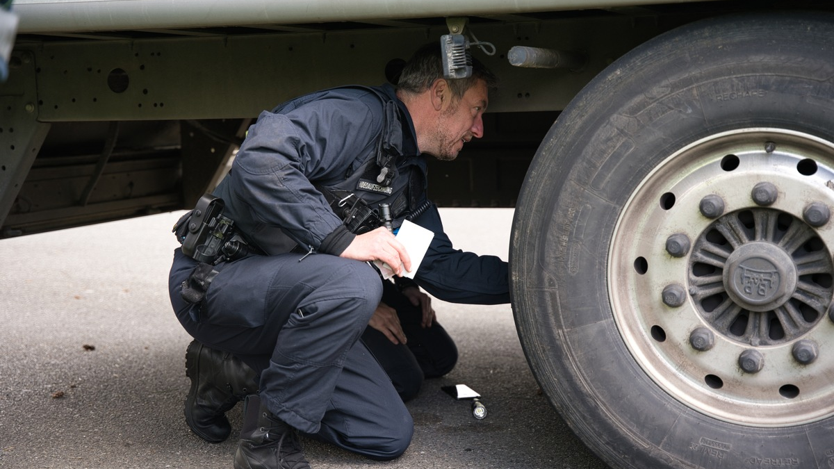 POL-GF: Gewerblicher Güterverkehr im Fokus - Foto: presseportal.de