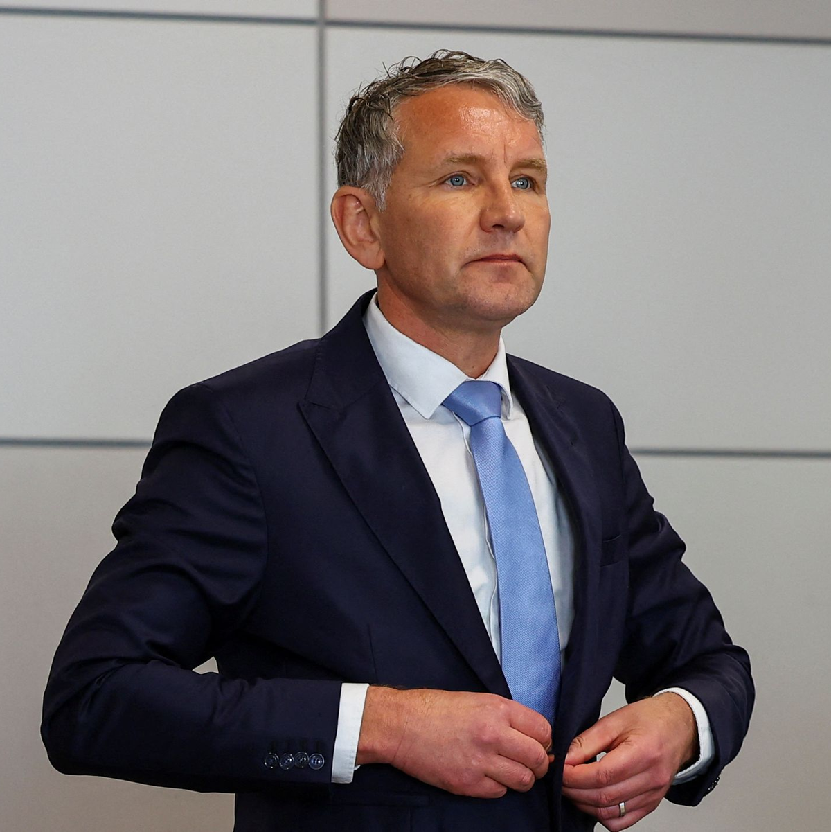 Björn Höcke im Gerichtssaal im Landgericht Halle. - Foto: Fabrizio Bensch/Reuters/Pool/dpa