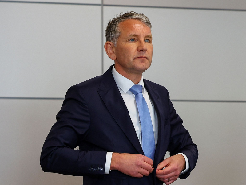 Björn Höcke im Gerichtssaal im Landgericht Halle. - Foto: Fabrizio Bensch/Reuters/Pool/dpa