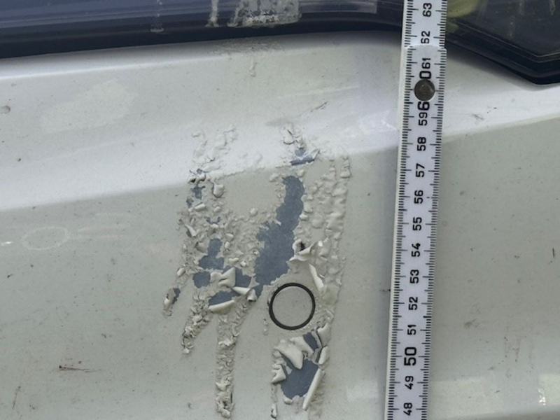 POL-HL: OH-Scharbeutz / PKW mit unbekannter Substanz übergossen - Polizei sucht Zeugen - Foto: presseportal.de