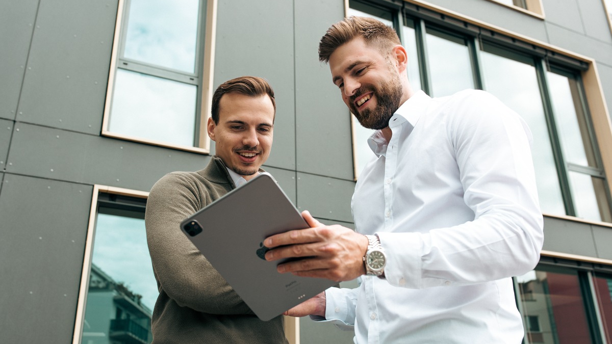 Jobwechselbereitschaft in Deutschland auf Rekordniveau - Experte verrät effektive Lösungsansätze für die Pflegebranche - Foto: presseportal.de