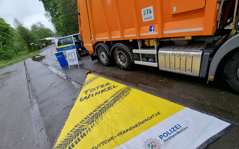 POL-HA: Bilanz zu Kontrollen des Güterverkehrs in Hagen/Aufklärung zum Thema toter Winkel - Foto: presseportal.de