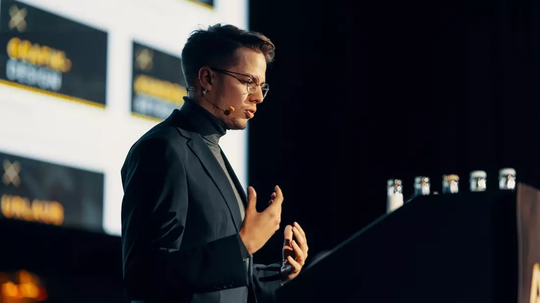 Digitales Onboarding im Agenturservice: Florian Gerstner klärt auf - So sorgt LearningSuite für mehr Empfehlungen und zufriedenere Kunden - Bild: presseportal.de