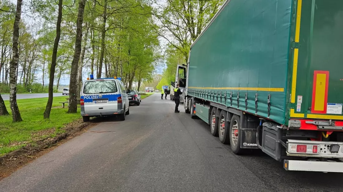 POL-DH: --- sicher.mobil.leben Länderübergreifende Aktion für mehr Sicherheit im Straßenverkehr am 17. April in Niedersachsen --- - Bild: presseportal.de