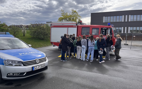 POL-COE: Billerbeck, Ludgeri-Grundschule/Ganze Schulklasse verschwindet im toten Winkel - Foto: presseportal.de