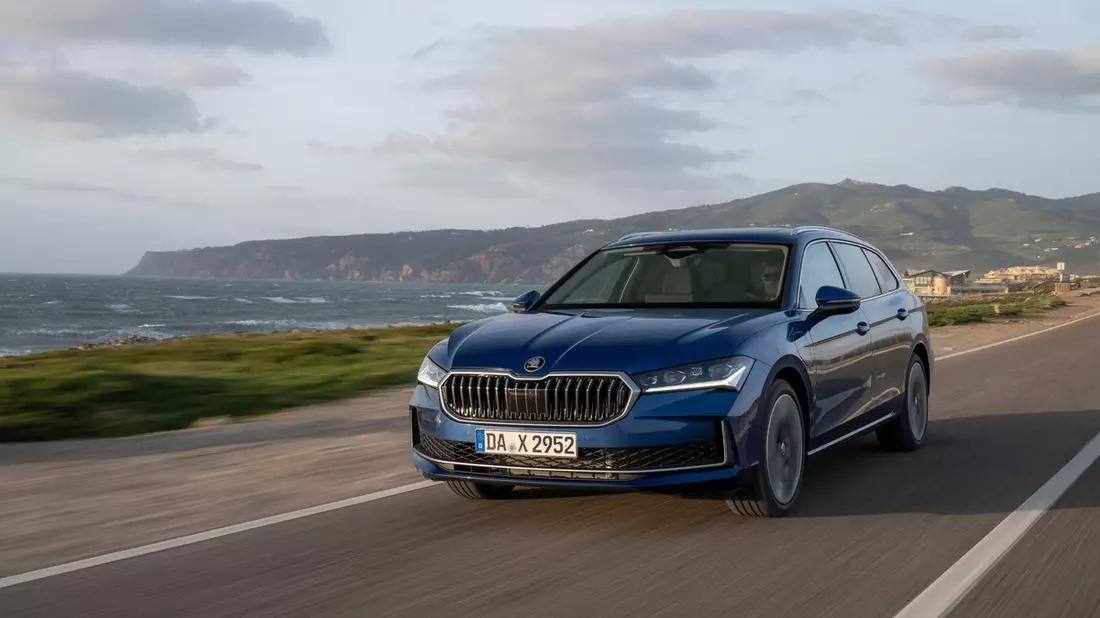 Škoda Superb Combi iV mit Plug-in-Hybrid ab 51.350 Euro jetzt bestellbar – Topbenziner ergänzt das Angebot - Bild: presseportal.de
