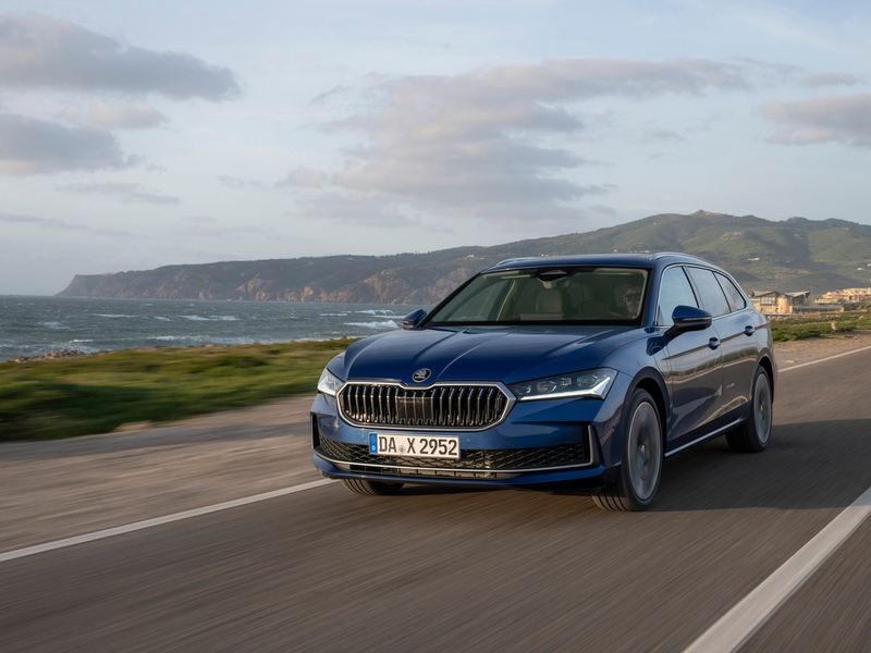 Škoda Superb Combi iV mit Plug-in-Hybrid ab 51.350 Euro jetzt bestellbar – Topbenziner ergänzt das Angebot - Foto: presseportal.de