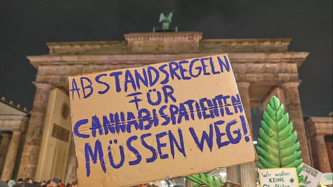 Smoke-in vor dem Brandenburger Tor (Archiv) - Bild: über dts Nachrichtenagentur