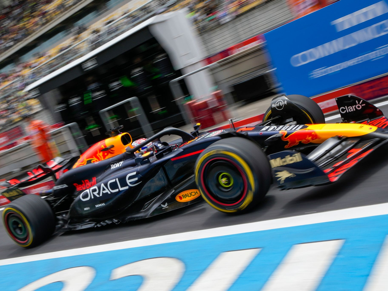 Red-Bull-Pilot Max Verstappen verpasste im Training und der Sprint-Quali in Shanghai die schnellste Runde. - Foto: Andy Wong/AP