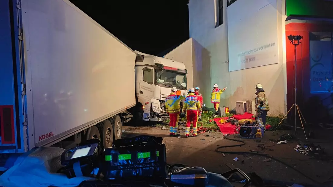 FW-KLE: Schwerer Verkehrsunfall in Kellen - Bild: presseportal.de
