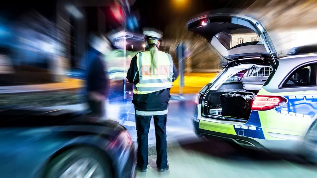 LKA-RP: 10 Festnahmen und 57 vollstreckte Haftbefehle bei länderübergreifendem Sicherheitstag - Bild: presseportal.de